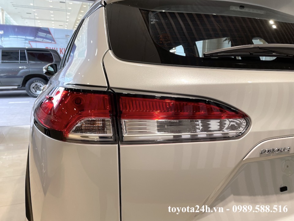 đèn hậu Toyota Corolla Cross 2021